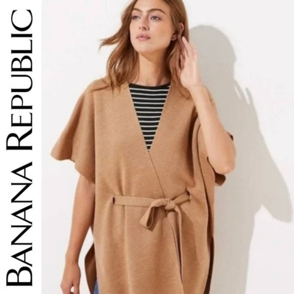 Banana Republic Accessories - Banana Republic - Tori Belted Wrap in Camel - One Size  (NWT)